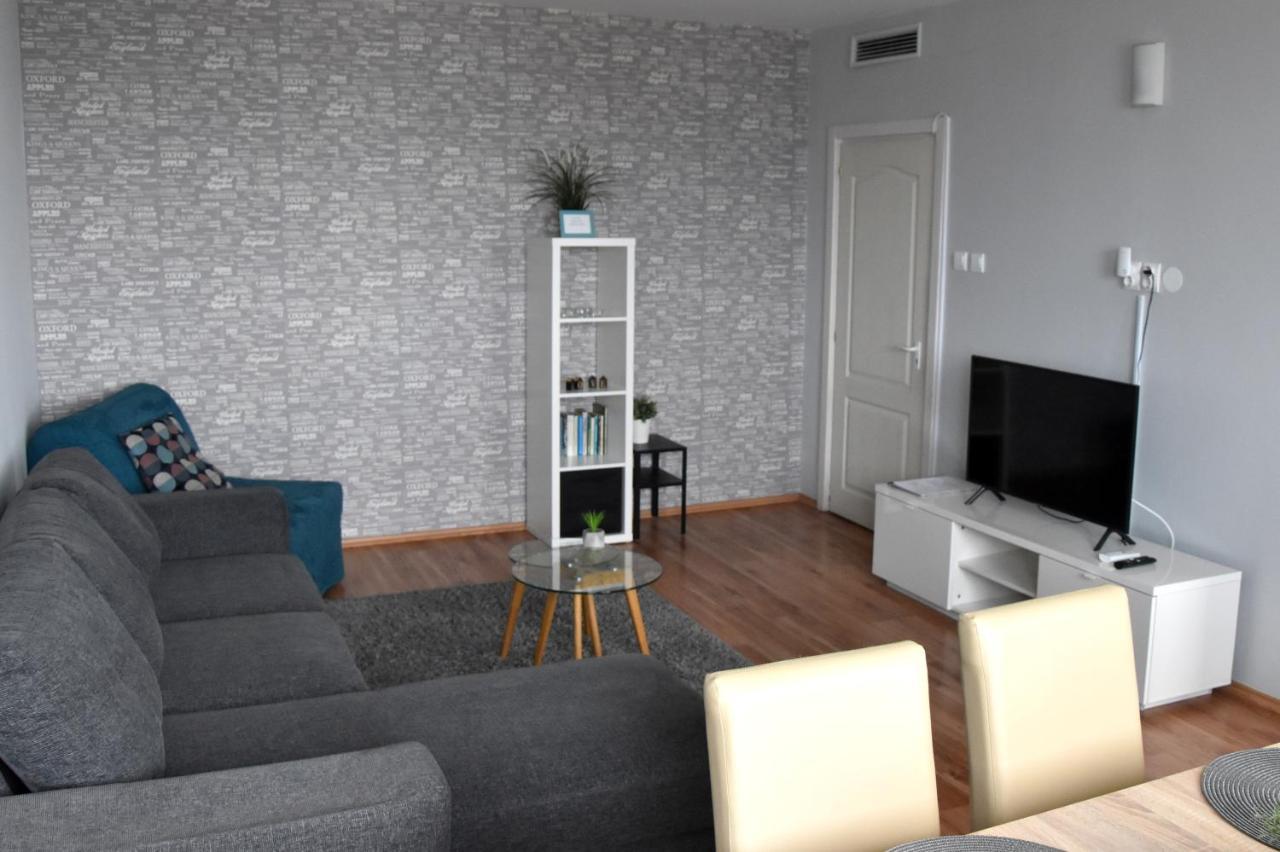Panorama View Apartment เวสเปรม ภายนอก รูปภาพ