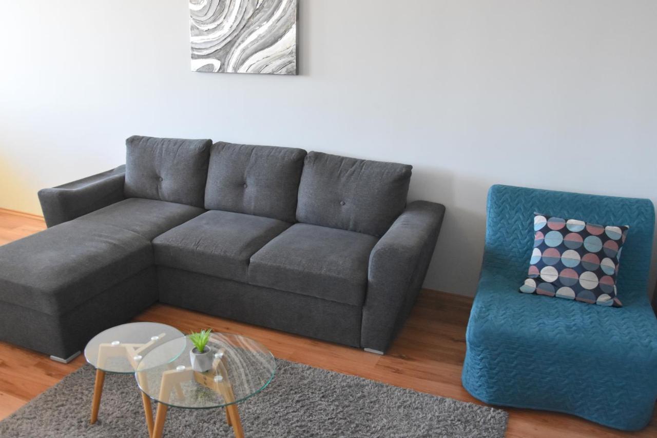 Panorama View Apartment เวสเปรม ภายนอก รูปภาพ